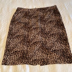 Leopard skirt! Sized 12 Alfani brand
